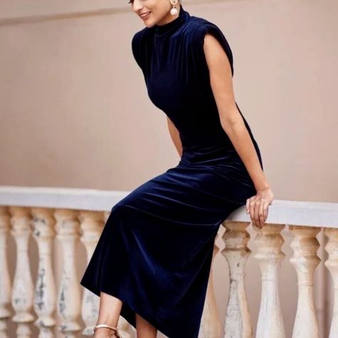 Zara Velvet Dress, Shoulder Pad Dress, Velvet Midi Dress, Sleeveless Midi Dress, Zara Woman, Velvet Tops, Midi Dress Sleeveless, Zara Women, Velvet Dress