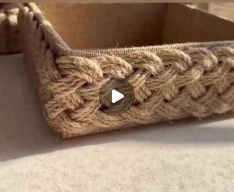 Jute Basket Diy, Recycling Cardboard, Diy Rope Basket, Rope Projects, Quilling Work, Diy Furniture Decor, Jute Basket, Diy Basket, Rope Crafts