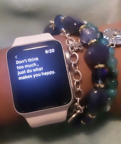 Apple Watch Quotes, Watch Quotes, Apple Quotes, Remember God, Apple Watch Fashion, Self Motivation Quotes, Reflection Quotes, Bracelet Quotes