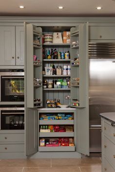 43 Kitchen Pantry Storage ( CLEVER IDEAS ) Small Large Pantry Design Pantry Narrow, Kitchen Remodel Ideas Before And After, Desain Pantry Dapur, Organiser Cucina, Interior Dapur, Desain Pantry, White Kitchen Remodeling, Kabinet Dapur, Smart Tiles