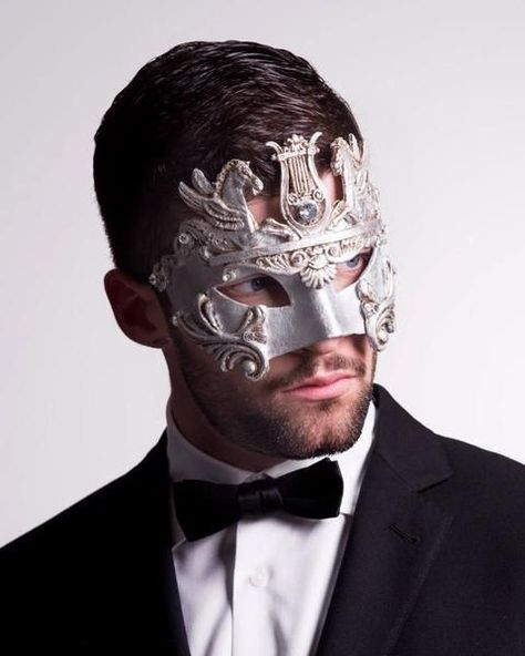 Masquerade Mask Aesthetic Male, Mens Masquerade Outfit, Male Masquerade Outfit, Masquerade Ball Men, Masquerade Mask Aesthetic, Masquerade Party Outfit, Masquerade Men, Masquerade Gala, Mascarade Ball