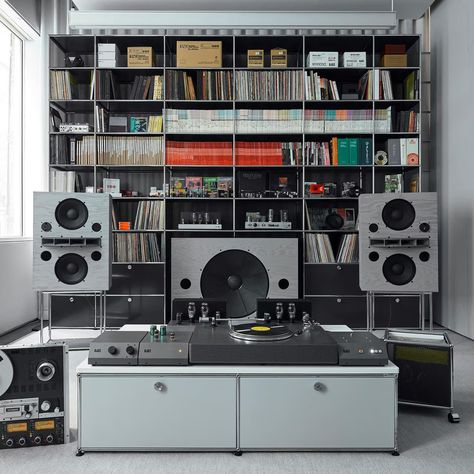 Audiophile Room, Hifi Room, Vinyl Shelf, Home Music Rooms, Sound Room, Welcome To My House, Listening Room, Audio Room, Dj Booth