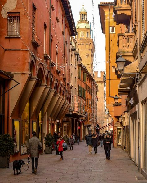 #bologna#italy# Click :Koukouraki Alexandra Follow me on instagram @alexandradts Bologna Italy Aesthetic, Europe Travel Aesthetic, Aesthetic Italy, Pier Paolo Pasolini, Italian Aesthetic, Underground Cities, Bologna Italy, Places In Italy, Regions Of Italy