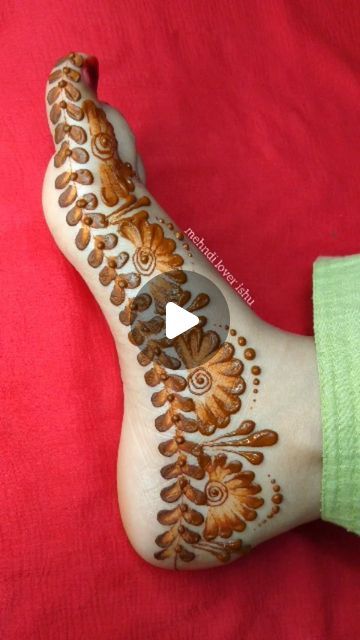 Ishu🌸 on Instagram: "Apply this easy beautiful leg henna design with the help of cotton bud ❤️🦋 I always try to keep it simple and easy so that everyone can try and learn... . . . #reels #reelsinstagram #remix #trendingreels#trendingpost #tutorial #tattoo #arabicmehendidesign#arabichennadesigns #hennartist #hennalove#hennasimple #hennainspire #hennawedding#hennadesign #hennatutorial #hennaart#hennatattoo #mehndi #mehendidesigns #wedding #weddingmehndi#bridalhenna #gulfhennadesigns #beautiful#beginners" Simple Legs Mehndi Designs, Leg Mehndi Designs Simple Easy, Leg Henna Designs, Arabic Mehendi Designs, Henna Tutorial, Leg Henna, Leg Mehndi, Legs Mehndi Design, Mehndi Simple