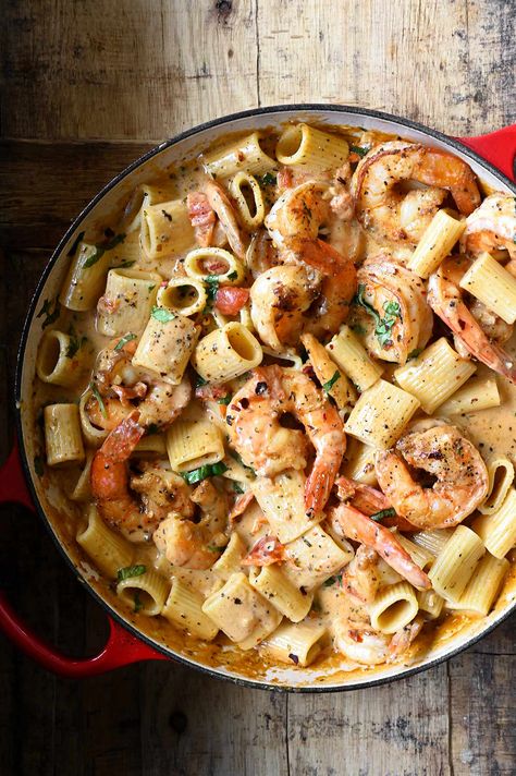 Marry Me Shrimp, Marry Me Chicken Recipe, Sun Dried Tomato Sauce, Lobster Dishes, Juicy Shrimp, Chicken And Shrimp, Shrimp Pasta, Rigatoni, Sun Dried