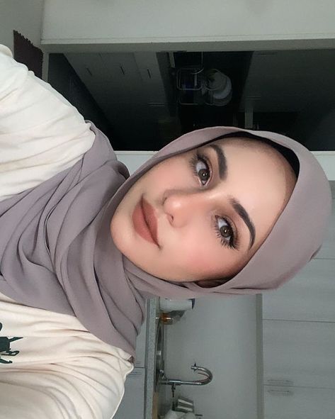 Convo Makeup Look, Make Up Bold Hijab, Makeup Arabian Look Hijab, Makeup Looks Hijab, Makeup Arab, Arabian Look, Makeup Bold, Membentuk Alis, Hijab Makeup