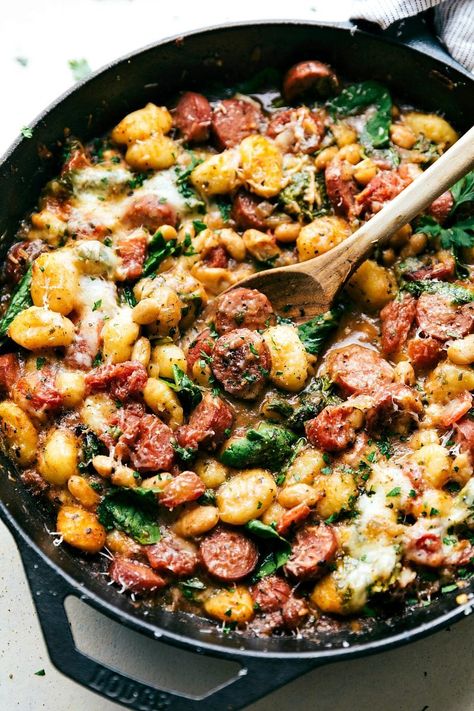 White Bean Gnocchi, Bean Gnocchi, Sausage White Bean, Easy Skillet Dinner, Resep Pasta, Skillet Dinner Recipes, Easy Weekday Meals, Skillet Dinners, One Skillet