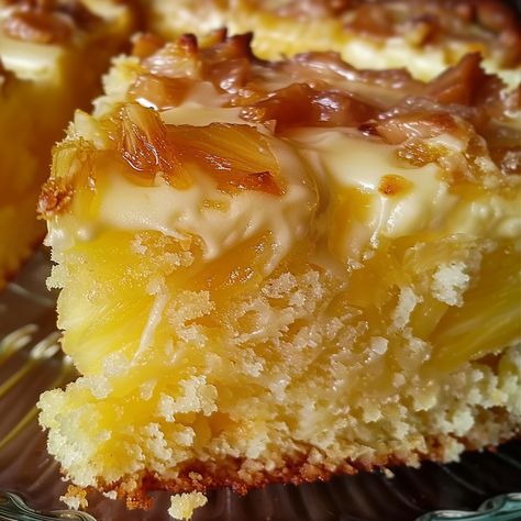 Hawaiian pineapple cake Hawaiian Pineapple Cake Muffins, Hawaiian Pineapple Cake, Easy Pineapple Cake, Grandma Cake, Pineapple Dessert, Pineapple Cake Recipe, Hawaiian Cake, Pumpkin Crunch Cake, Pineapple Dessert Recipes