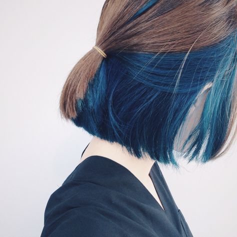 Me in BLUE Hidden Hair Color, Diy Hair Dye, Hair Color Underneath, Hair Color Streaks, Hair Streaks, Hair Color Pastel, Short Hair Color, Penteado Cabelo Curto, Hair Color Blue