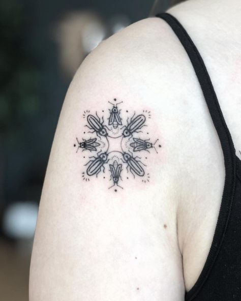 Alice Bea Guerin | Little lightning bug mandala for Annabella from my flash 🌼 #knoteyestudio . . #lightningbugs #indianastatebug #stateinsect… | Instagram Lightning Bug Tattoo, Bug Tattoo Ideas, Lightning Bug, Bug Tattoo, Ornamental Tattoo, Firefly, Blackwork, Tattoos For Women, Flower Tattoo