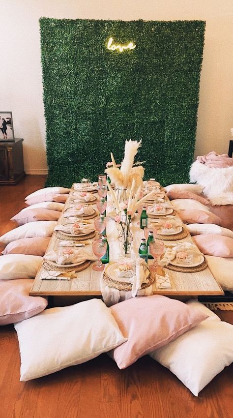 Bridal Shower Picnic idea. Pink Bridal Shower, Picnic ideas, Indoor Bridal Shower Bridal Shower Picnic, Bridal Picnic, Simple Bridal Shower Decorations, Ladies Brunch, Indoor Picnic, Simple Bridal Shower, Picnic Ideas, Valentine Theme, Pink Bridal Shower