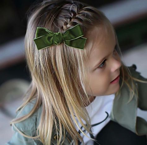 Cute Easy School Hairstyles, Easy School Hairstyles, School Hairstyles For Short Hair, Toddler Hairstyles Girl Fine Hair, Bow Hairstyles, Easy Toddler Hairstyles, Cute Toddler Hairstyles, Easy Little Girl Hairstyles, Girl Hair Dos