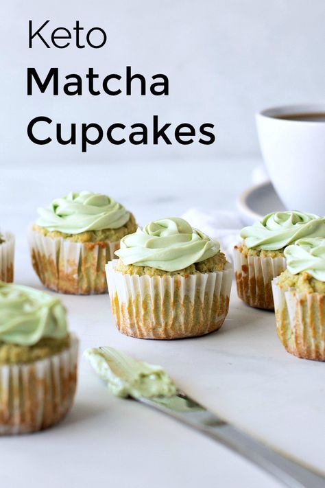 Keto Matcha Cupcake Recipe with Matcha Cream Cheese Frosting - Green Tea Dessert that is sweetened with stevia Matcha Cream Cheese, Green Tea Cupcakes, Matcha Cupcakes, Low Carb Pumpkin Cheesecake, Green Tea Dessert, Tea Cupcakes, Matcha Cream, Low Carb Cupcakes, Chocolate And Raspberry Tart