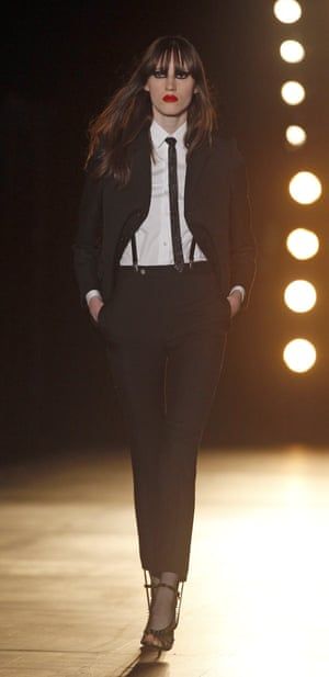 Model shown on the runway wearing, naming it "butch chic" 2015 Retrieved From: The Guardian Queer Fashion Tomboys, Gender Neutral Outfit, 80s Inspired Fashion, Butch Fashion, Androgynous Girls, Rocker Outfit, 2015 Fashion Trends, Gender Neutral Clothes, Fall 2015 Style