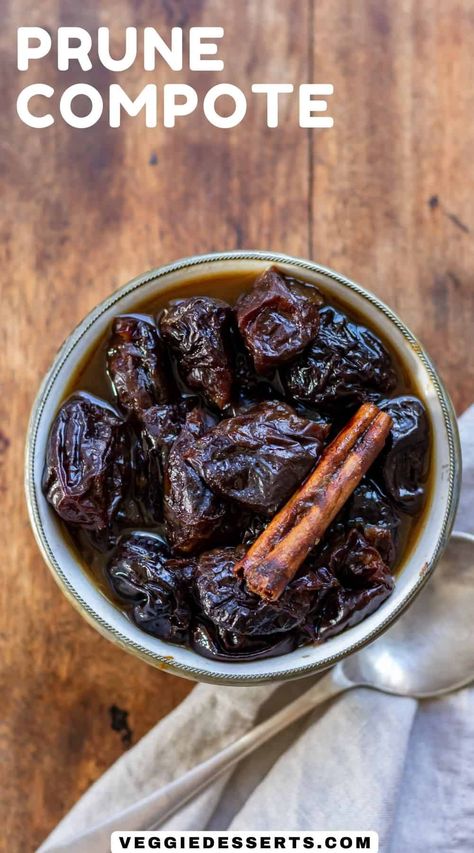 This easy Prune Compote is a tasty snack, breakfast or dessert. The plump, warm prunes are simmered in orange juice with cinnamon and vanilla. Prune Smoothie, Stewed Prunes, Prune Cake, Prune Recipes, Compote Recipe, Fruit Compote, Berries Recipes, Best Fruits, Fruit Snacks