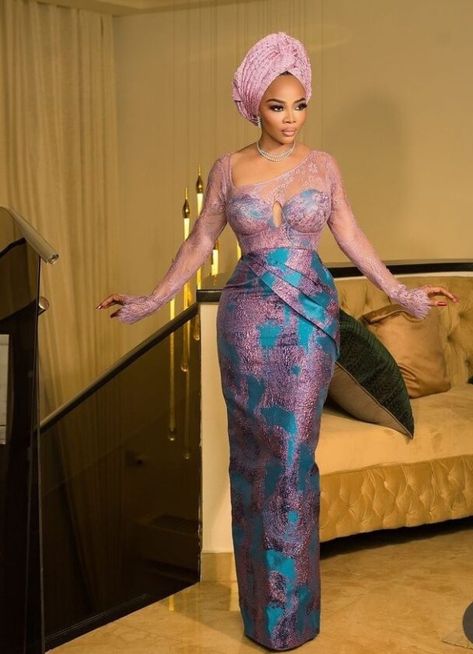 Brocade Nigerian Attire, Lace Asoebi, Toke Makinwa, Nigerian Dress Styles, Beautiful Ankara Gowns, Asoebi Style, Ankara Outfits, Nigerian Dress, Opulent Wedding