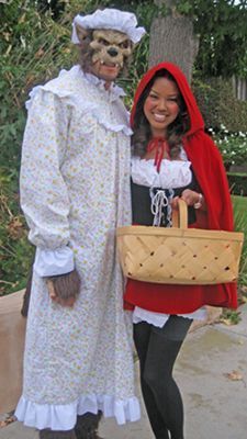 Little Redi Riding Hood and the Big Bad Wolf Halloween Costume. So repinning this! Easy Diy Couples Costumes, Big Bad Wolf Costume, Wolf Halloween Costume, Scary Couples Halloween Costumes, Diy Couples Costumes, Costumes For Couples, Wolf Costume, Red Riding Hood Costume, Costumes Couples