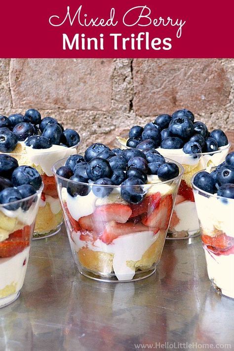 Clam Bake Dessert Ideas, Hamburger Serving Ideas, Fourth Of July Centerpieces Simple, Refreshing Summer Side Dishes, Quick Summer Snacks, Best Party Desserts, Veterans Day Desserts, Bbq Dessert Ideas, Fruity Dessert Recipes