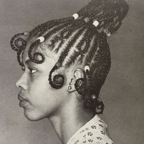 worldfoodbooks: “ NEW IN THE BOOKSHOP: AFRICAN HAIRSTYLES : STYLES OF YESTERDAY AND TODAY by ESI SAGAY (1983) Published in 1983, “African Hairstyles: Styles of Yesterday and Today” is still a one-of-a-kind book. “Dramatically illustrated with a wide... Hair Threading, Exotic Hairstyles, Food Books, Hairstyles Styles, African Hair Braiding Styles, World Food, Protective Hairstyles Braids, Texturizer On Natural Hair, Natural Hair Inspiration