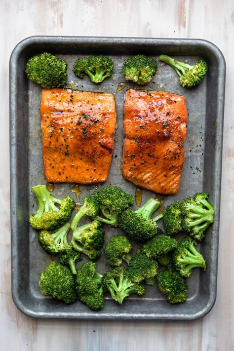 Hot Honey Salmon Sheet Pan Meal - Dash of Mandi Dash Salmon Recipe, Clean Salmon Recipes, Trader Joe’s Hot Honey, Trader Joe’s Salmon Recipes, Hot Honey Salmon Recipes, Salmon And Broccoli Recipes, Hot Honey Salmon, Honey Salmon Recipes, Salmon Recipes Healthy