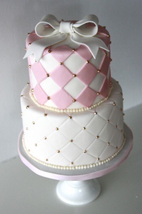 Quilted Cake, Cakes Pink, Rhubarb Cake, Girly Cakes, Food Play, Cupcakes Decorados, Tiered Cake, Celebration Ideas, Awesome Cakes