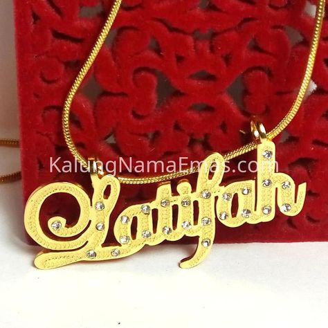 Kalung Nama Emas di Instagram "OPEN ORDER!  Perhiasan kalung nama emas murah  Bahan stainless monel lapis emas dijamin CANTIK dan AWET. Cocok buat dijadiin hadiah buat…" Open Order, Gold Necklace, Gold, Instagram