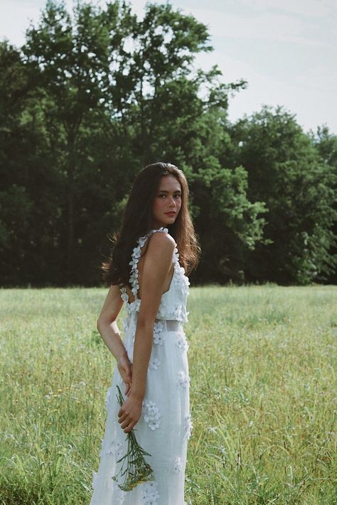 Outdoor Photoshoot, The Grass, A Woman, Books Wattpad, White Dress, Wattpad, Books, Photography, White