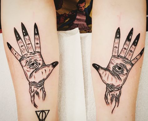 Pan Labyrinth Tattoo, The Pale Man Tattoo, Pale Man Tattoo, Pans Labrynth Tattoo, Pans Labyrinth Tattoo Ideas, Pans Labyrinth Art, Labrynth Tattoo Labyrinth Movie, Pale Man Pan's Labyrinth, Opposites Tattoos