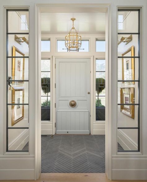 New Work From ElizabethKimberly Design Foyer Decorating, Entryway Stairs, Entryway Tile, Modern Foyer, Foyer Flooring, Entryway Flooring, Entrance Foyer, Foyer Design, Entry Hall