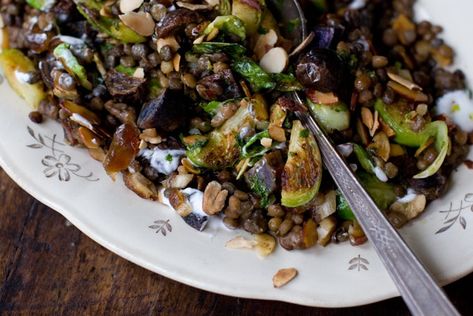 A good cold-weather stir-fry recipe. Tiny potatoes, brussels sprout wedges, toasted almonds and lentils are served with a drizzle of mint and a bit of thinned-out, salted plain yogurt, and a sprinkling of chopped dates. Vegan Potluck, Thanksgiving Salad, French Lentils, Satisfying Salads, Healthy Weeknight Dinners, Lentil Salad, Keto Paleo, Lentil Recipes, Food Choices