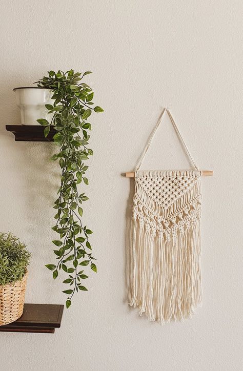 Boho Rooms, Boho Hallway, Dc Apartment, Boho Macrame Wall Hanging, Home Decor Minimalist, Small Macrame, Wall Decor Boho, Hallway Wall Decor, Macrame Wall Decor