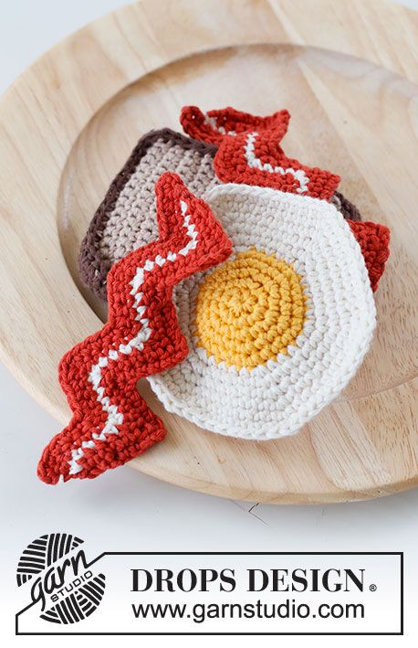 Crochet Pancake, Crochet Dog Hat, Eggs And Bacon, Magazine Drops, Pancake Breakfast, Breakfast Eggs, Food Patterns, Crochet Food, Crochet Diy