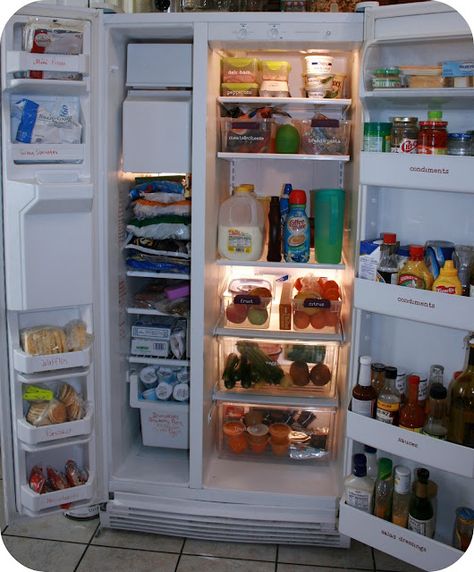 Organizing Your Refrigerator - Mom 4 Real Two Door Refrigerator, Healthy Fridge, Double Door Fridge, Dark Bathroom Ideas, Kitchen Games, Side By Side Refrigerator, Better Job, Fridge Storage, Minimalist Kitchen Design