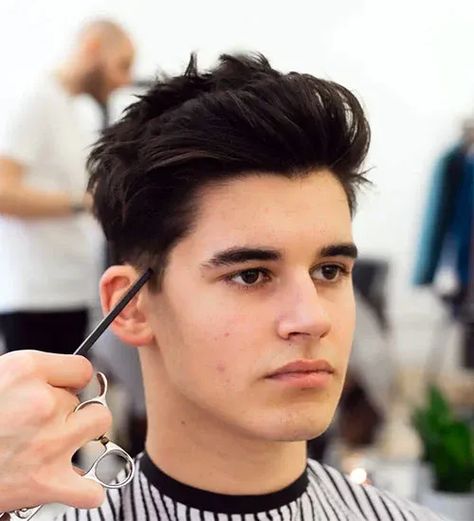 Modern Textured Quiff with Layers - Most Stylish and Popular Haircut Styles For Men Shaped Haircut, White Boy Haircuts, Military Haircuts, Hairstyles For Teenage Guys, Professional Hairstyles For Men, Perm Hairstyles, Haircuts 2020, Quiff Haircut, Spiky Hairstyles