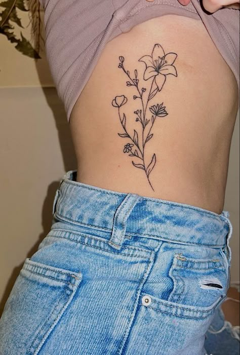 Forearm Tattoo Women Small Meaningful, Female Simple Tattoos, Simple Tattoos No Shading, Vertical Small Tattoos, Side Floral Tattoo, Girly Flower Tattoos, Tattoo Ideas Hip Thigh Piece, Simple But Cute Tattoos, Flower Side Rib Tattoo