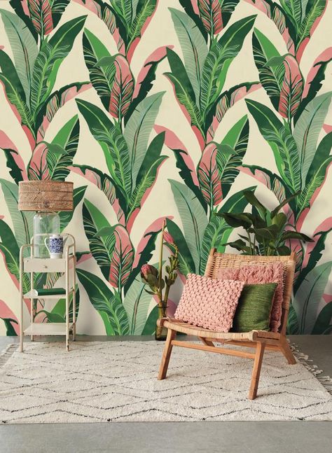 Miami Wallpaper, Tropical Interiors, Tropical Bedrooms, Palm Leaf Design, Tropical Home Decor, Bold Wallpaper, Tropical Wallpaper, Wallpaper Trends, Pip Studio