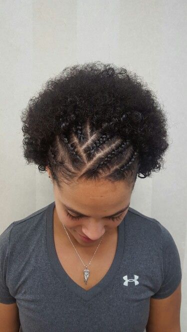 Afro Bun, Cornrow Styles, Cabello Afro Natural, Short Afro Hairstyles, Short Natural Curly Hair, Natural Hair Bun Styles, Natural Hair Short Cuts, Protective Hairstyles For Natural Hair, Quick Natural Hair Styles