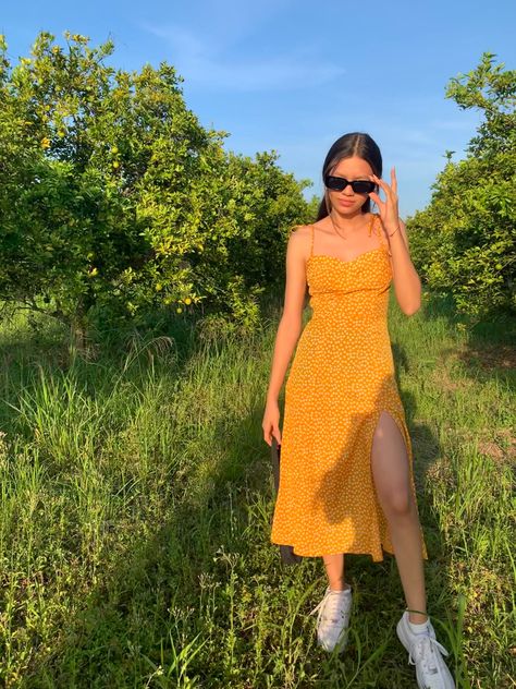 picnic outfit | yellow outfit | dress | ootd | cute outfit | pose idea | pic inspo | sun | aesthetic | outfit | Yellow Sun Dress Outfit, Sun Dress And Sneakers Outfit, Yellow Picnic Dress, Yellow Outfit Dress, Yellow Sundress Outfit, Yellow Picnic, Outfit Pose, Dress With Converse, Bachelorette Inspo