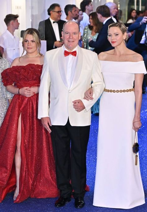 Monaco Red Cross Ball 2024 Princess Stephanie Of Monaco, Stephanie Of Monaco, Charlene Von Monaco, Camille Gottlieb, International Red Cross, Apartment Bathroom Ideas, Princess Charlene Of Monaco, Bathroom Ideas Apartment, Floral Tiara