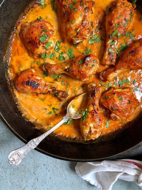 Apricot Chicken Casserole, Black Pepper Gravy Recipe, Chicken Leg Recipes Oven, Apricot Chicken Recipes, Apricot Preserves, Chicken Roasted, Apricot Chicken, Chicken Leg Recipes, Thousand Island