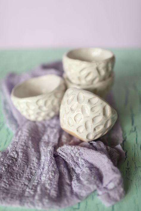 Excited to share the latest addition to my #etsy shop: White Ceramic Snack Bowls- Minimalist Kitchen Bowls- Small Ramekins- Set of Two Ceramic Bowls https://etsy.me/3ScwqXt #housewarming #whiteceramicbowls #minimalistbowls #minimalistkitchen #ceramicramekins Ceramic Bowl Set Ideas, Ceramic Ice Cream Bowls, Ramekins Set, Pottery Inspo, Pinch Bowls, Dipping Sauces, Clay Cup, Kitchen Bowls, Clay Bowl