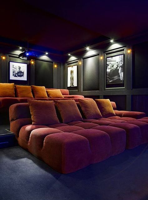 Theatre Basement Ideas, Movie Theatre In House, Basement Cinema Room Ideas, Basement With Theater Room, Basement Ideas Cinema, Cinema Room Colour Ideas, Cinema Home Room, Home Theater Room Size, Family Movie Theater Room