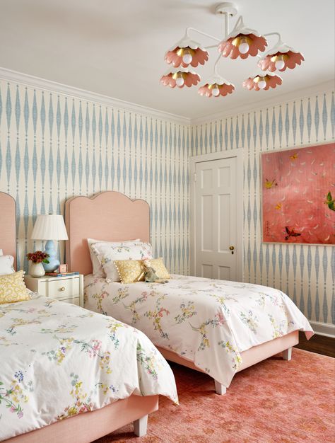 Caitlin Wilson Bedroom, Eloise At The Plaza Bedroom, Bedroom Ideas With Two Beds, Traditional Girls Bedroom, Blue And Pink Decor, Preppy Teen Bedroom, Playful Bedroom, Kids Shared Bedroom, Big Girl Bedrooms