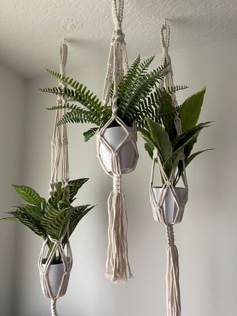 Cute Hanging Plants For Bedroom, Boho Green Decor, Plants Boho Bedroom, Botanical Teenage Bedroom, Boho Style Plants, Boho Greenery Bedroom, Boho Potted Plants, Bedroom Wall Plant Decor, Hanging Plants Room Decor