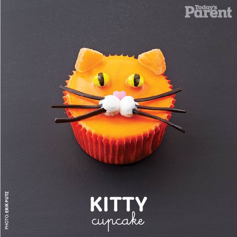 We’ve whipped up a month’s worth of cupcake decorating ideas for our 30th birthday, because we think every day calls for adorable desserts! Kitten Cake, Cupcakes Wallpaper, Cat Love Quotes, Cat Themed Parties, Cat Cupcakes, Cat Birthday Party, Easy Cupcakes, Cupcake Designs, Cat Cake