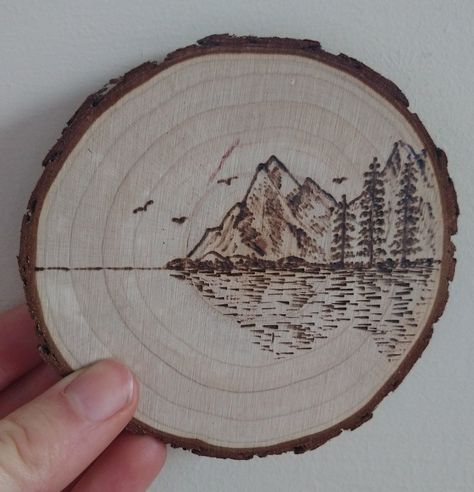 Large Pyrography Art, Wood Burning Ideas Mountains, Mountain Pyrography, Pyrography Mountains, Simple Pyrography Designs, Simple Wood Burning Ideas, Mountain Wood Burning, Nature Pyrography, Wood Burning Designs Pyrography Patterns