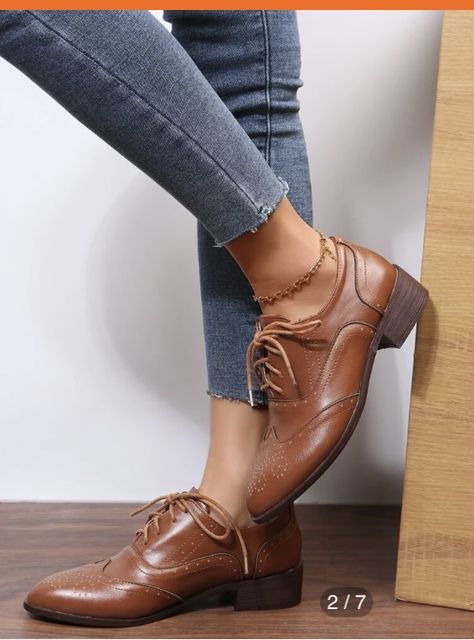 Brown Oxfords, Makeup Clothes, Womens Oxfords, Oxford Shoes, Hair Makeup, Oxford, Heels, Makeup, Hair