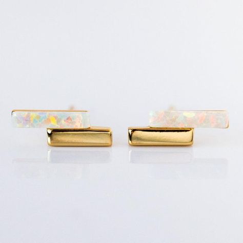 Gifts under $100. Affordable gifts for her. Jewelry gifts every woman will love. Elizabeth Stone, Local Eclectic, March Birthstone Jewelry, Amethyst Point, Vermeil Jewelry, Birthstone Gifts, Rose Gold Jewelry, Bar Earrings, Gold Bar