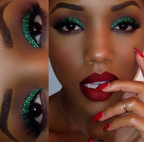 Green glitter eye makeup and red lipa Xmas Makeup, Holiday Party Makeup, Dag Make Up, Christmas Eye Makeup, Elegantes Makeup, Mekap Mata, Christmas Makeup Look, Flot Makeup, Holiday Makeup Looks