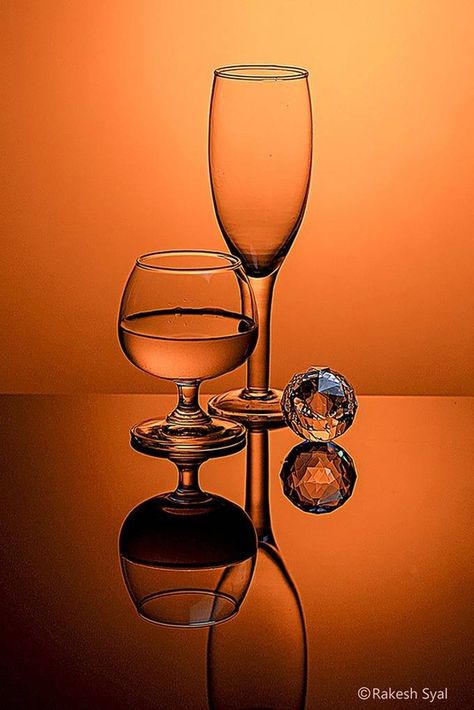 Wine Glass Photography, Wine Bottle Photography, Glass Photography, Wine Photography, Reflection Photography, Art Of Glass, Photography Tools, Still Life Photos, Wine Art